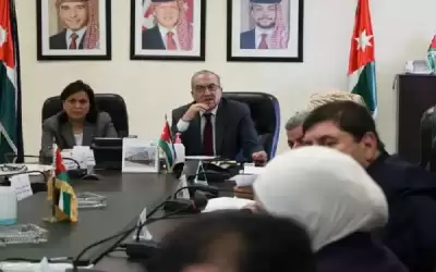 أبو السمن يؤكد أهمية الإسراع بتنفيذ