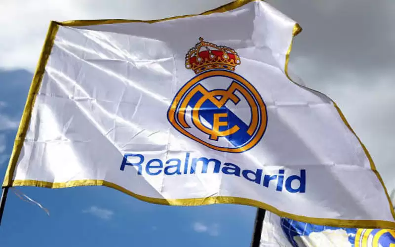 ريال مدريد وآي سي ميلان لنصف