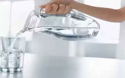 هل شرب كمية كبيرة من الماء