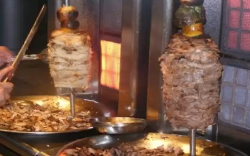 نقيب أصحاب المطاعم:حركة شرائية ضعيفة أول