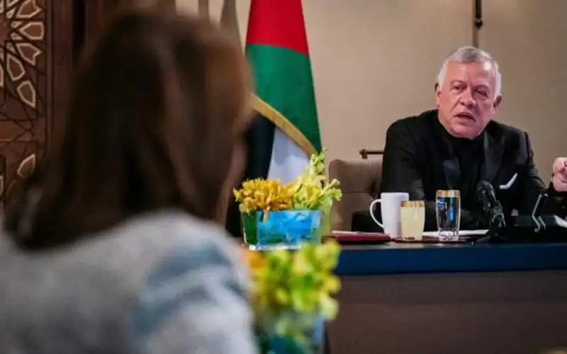 الملك يطلع على مراحل تنفيذ خطة