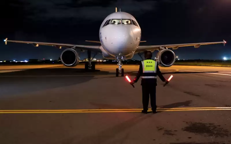 بريطانيا تحث رعاياها في السودان على