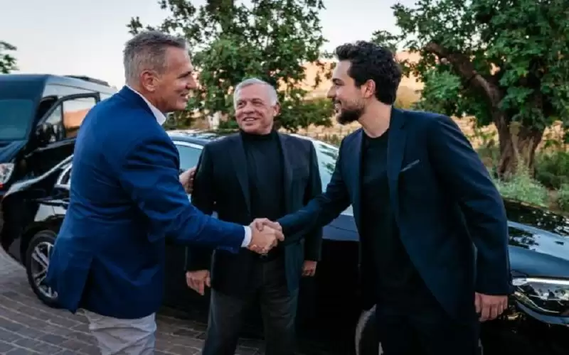 الملك يستقبل وفدا من الكونغرس الامريكي