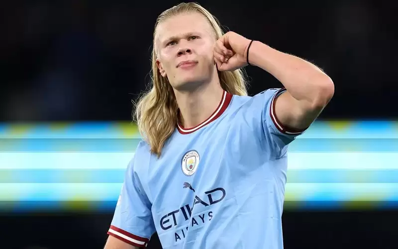 بعد 92 عاما.. هالاند يواصل عادته