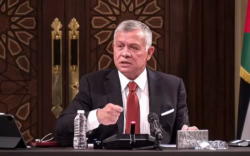 الملك: لا تراجع عن الإصلاحات السياسية