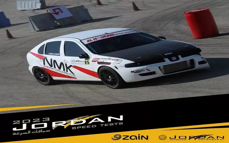 54 سائقا يشاركون في سباق السرعة