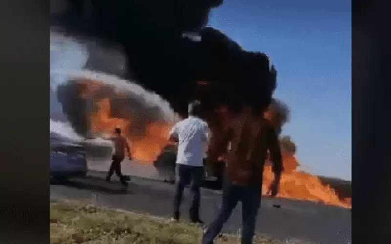 وفاة 3 اشخاص إثر حادث تصادم