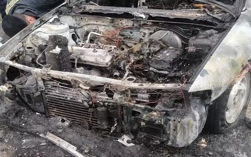 احتراق مركبة على الطريق المؤدي لقلعة