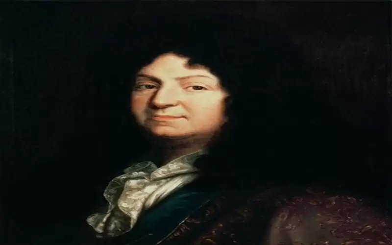 فيدرا المرأة الأولى عند يوريبيدس وراسين