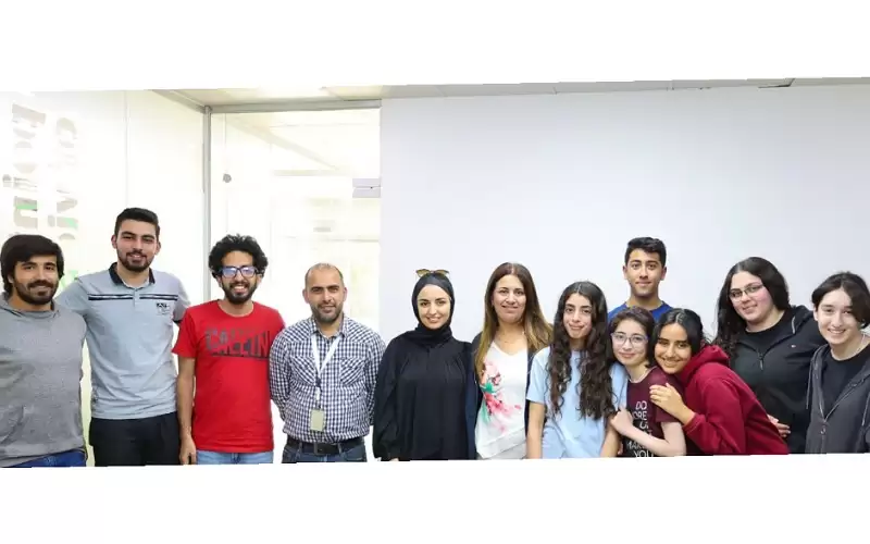 فريق الروبوت الآلي التابع لمركز زها