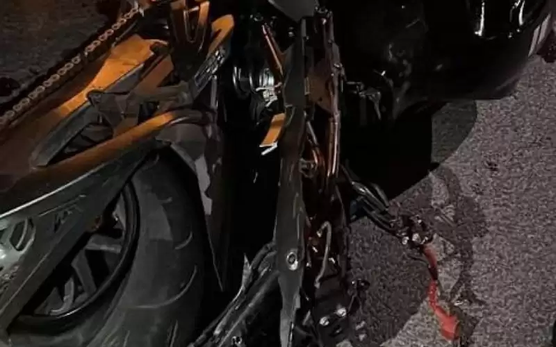 وفاة شاب بتدهور دراجته على طريق