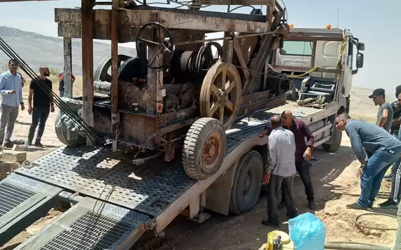 ضبط حفارة مخالفة في ناعور -