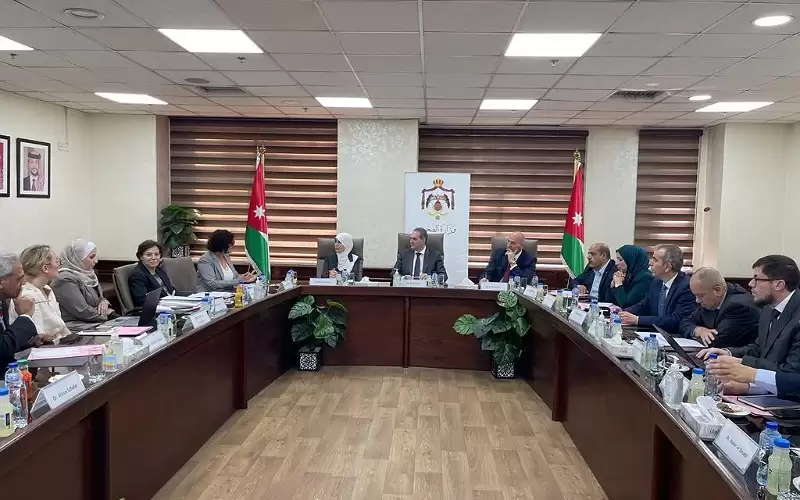 الهواري: ملتزمون ببناء أنظمة صحية منيعة