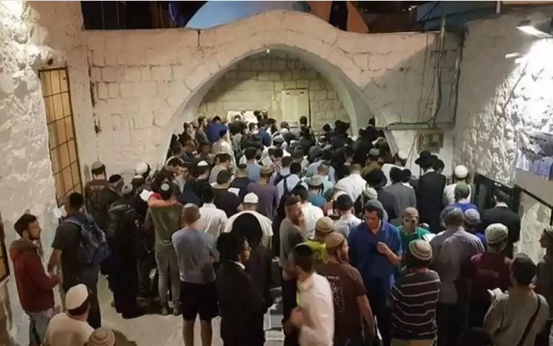 المستوطنون يعتزمون اقتحام قبر يوسف