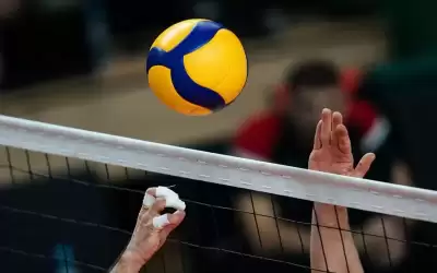 انطلاق منافسات دوري كرة الطائرة بمشاركة