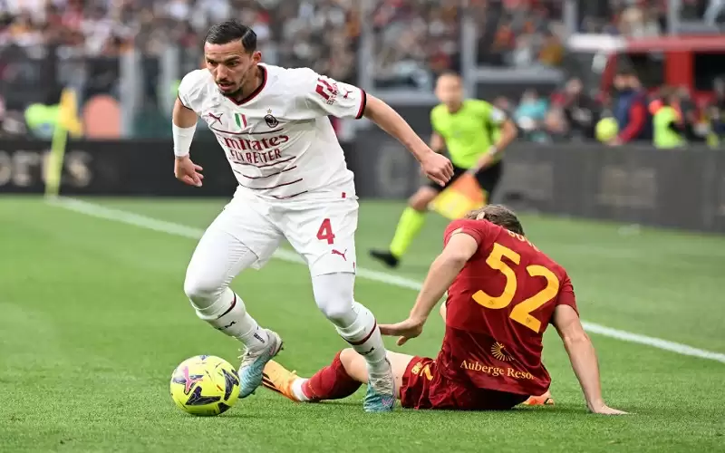 جراحة في الركبة تبعد الجزائري بن