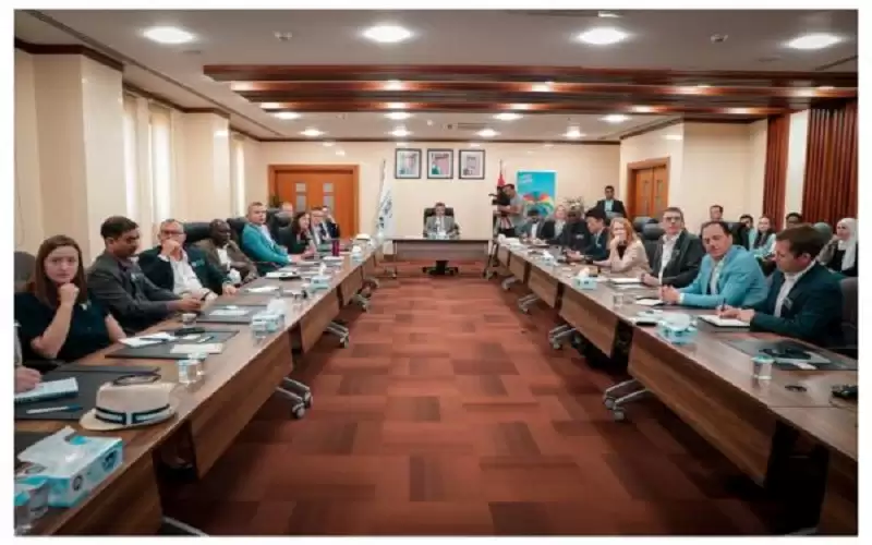 الفايز: أكثر من مليون زائر للعقبة