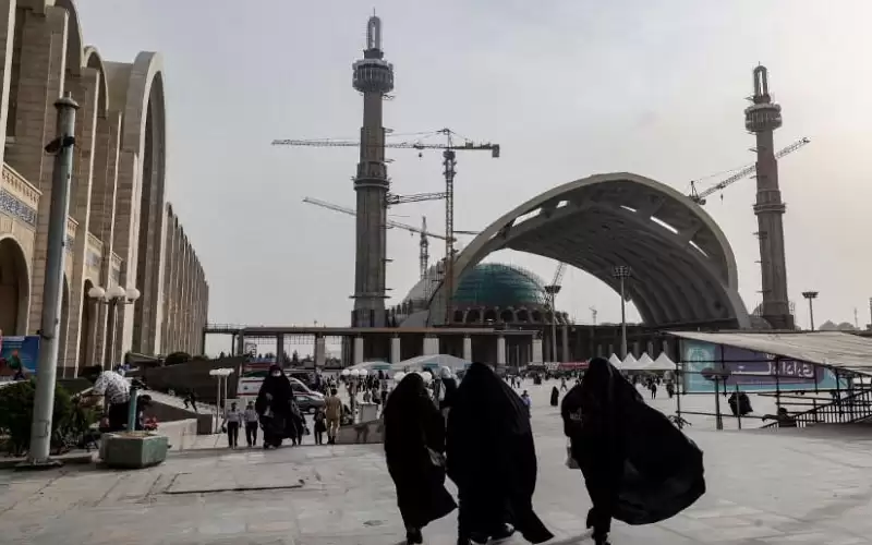 إيران: إعدام 3 رجال على صلة