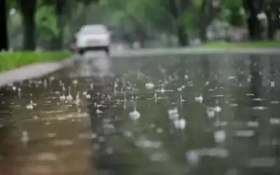 الأرصاد: أمطار محتملة غدا في بعض