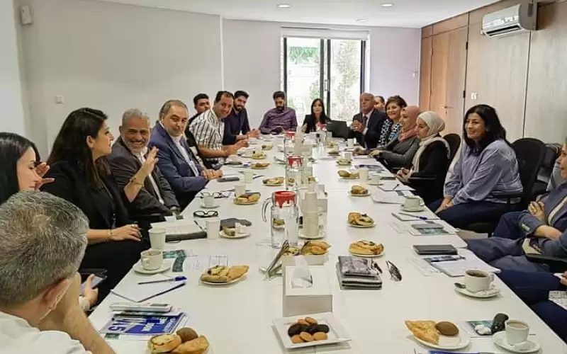 النهضة العربية (أرض) ورؤيا أمل تطلقان