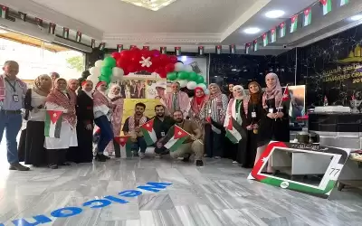 مستشفى المقاصد يحتفل بعيد الاستقلال وقرب