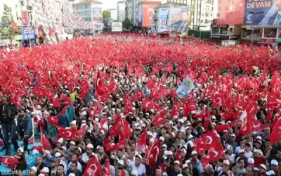 كيف حشد أردوغان وكليجدار أوغلو أنصارهما