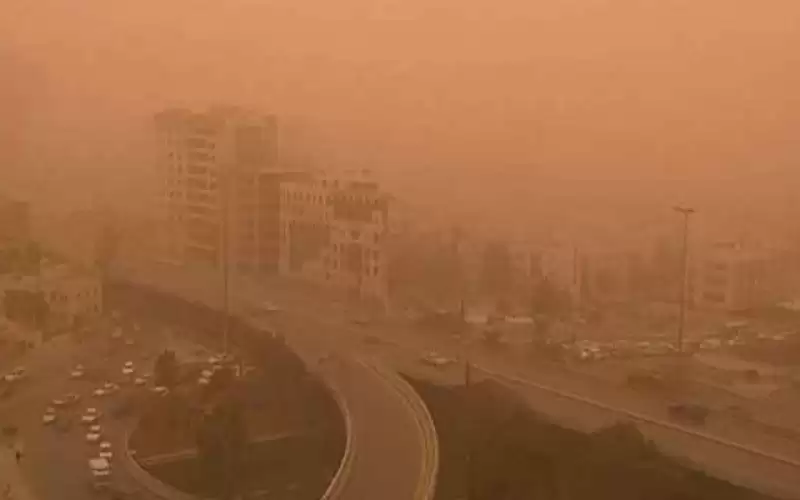 أجواء ماطرة ومغبرة وتحذير من تشكل