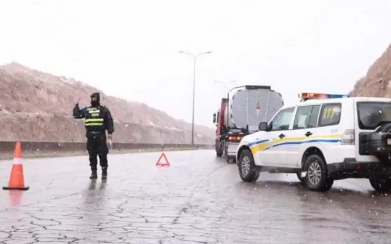 الدوريات: جميع الطرق الخارجية سالكة