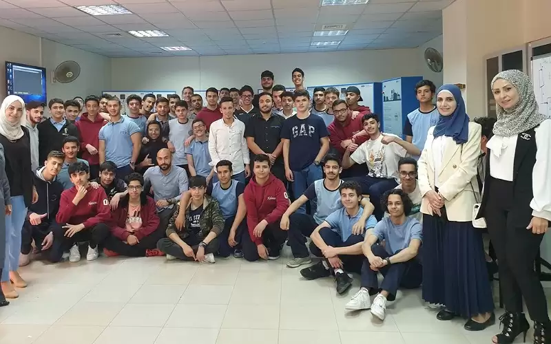 هندسة عمان الأهلية تستضيف طلبة مدارس