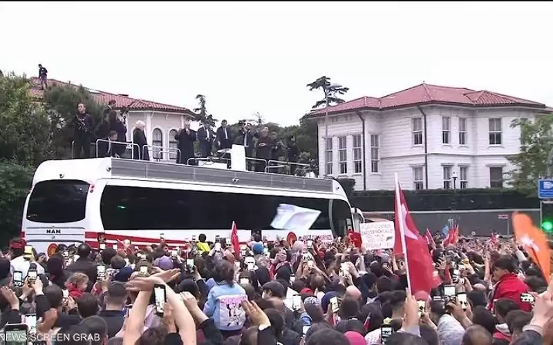 أردوغان محتفلا بالفوز: سنكون على قدر