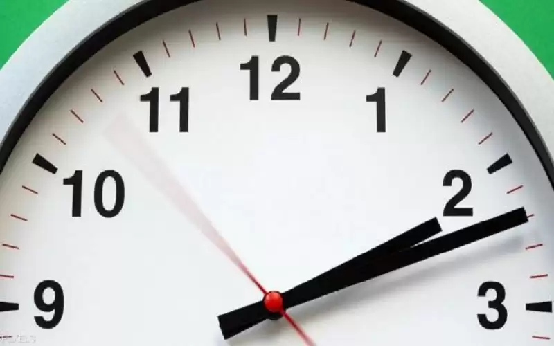 6 عوامل وراء شعورنا بطول أمد