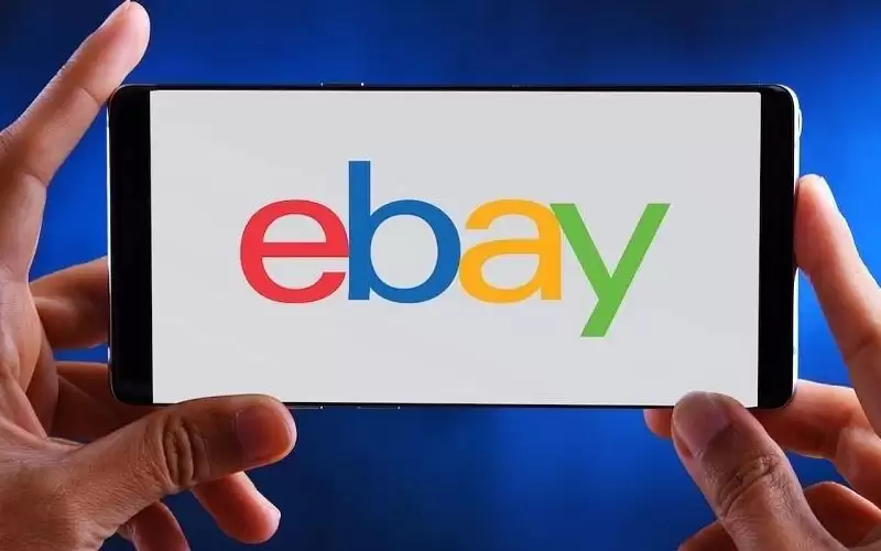 تعثر على حقيبتها المسروقة معروضة للبيع