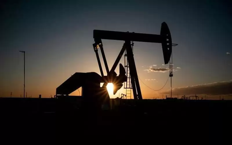 أسعار النفط تعوض بعض خسائرها