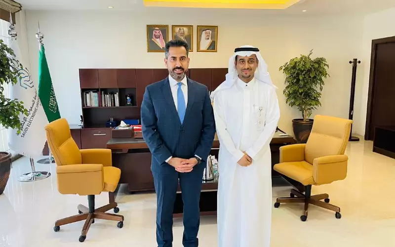 عمان الأهلية تبحث سبل التعاون مع