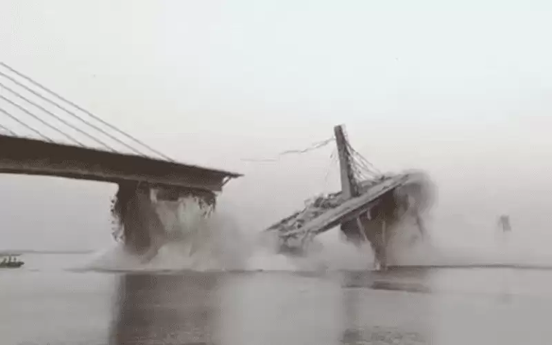 الهند.. انهيار جسر معلق للمرة الثانية