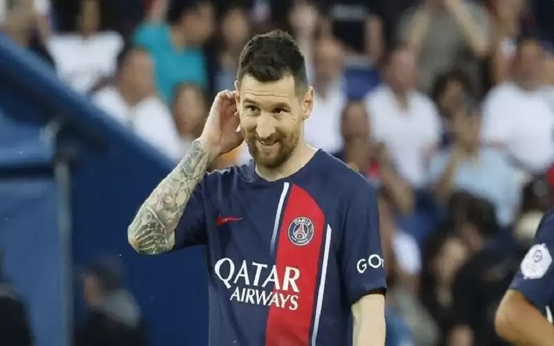 رجل أعمال سعودي يكشف حقيقة تكفله