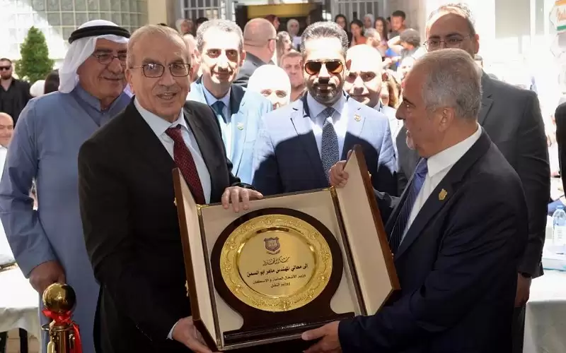 وزير الأشغال العامة والإسكان ووزير النقل