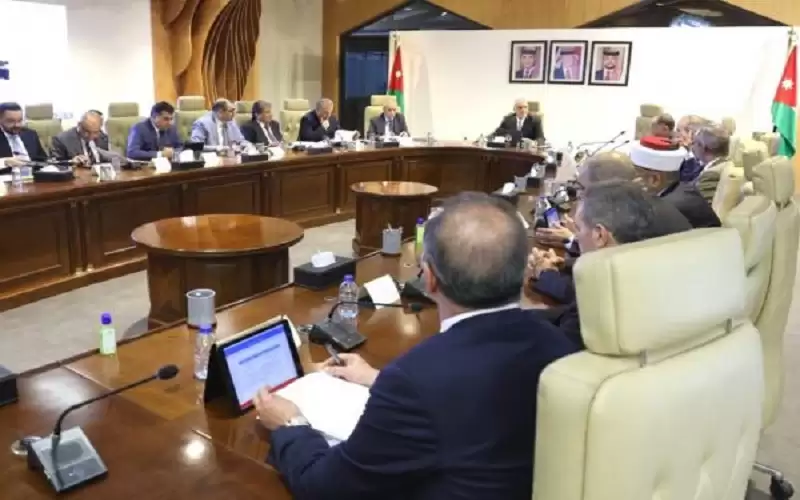 الحكومة تقر الأسباب الموجبة لقانون الشراكة