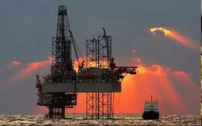 أسعار النفط تعاود الاستقرار عالميا