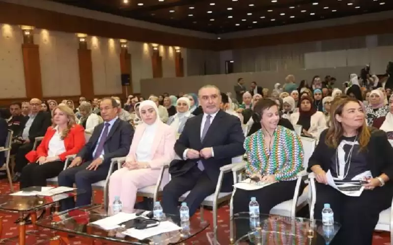 الحكومة: التحديات الاقتصادية لا تقتصر على