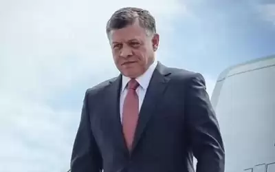 الملك يعـود إلى أرض الوطـن