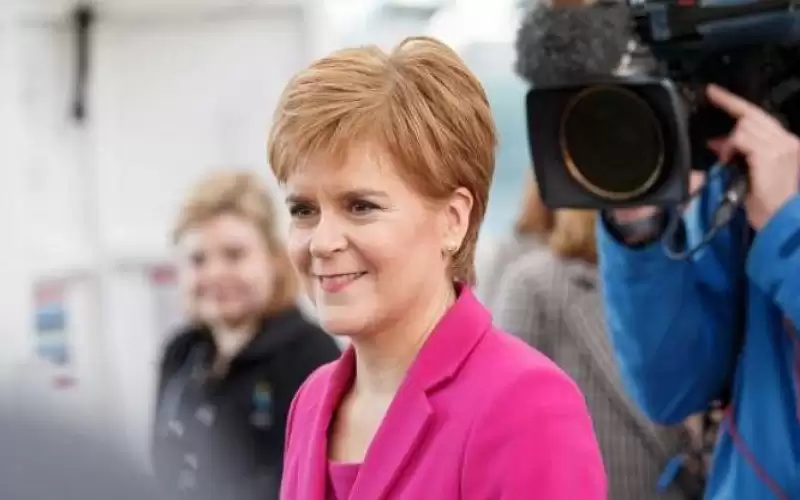 إطلاق سراح زعيمة اسكتلندا السابقة