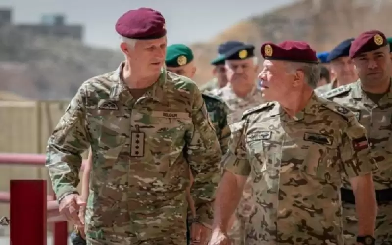 الملك يودع العاهل البلجيكي