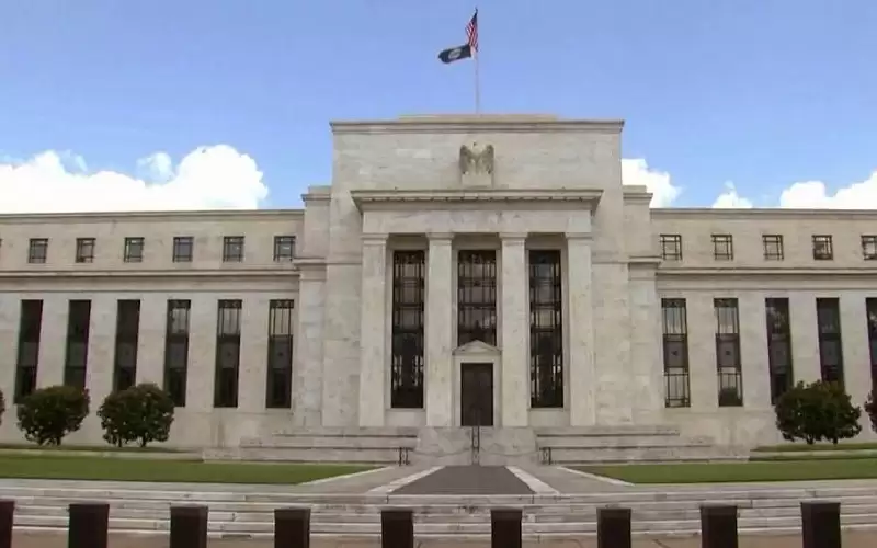 بعد 10 رفعات متتالية.. الفيدرالي يقرر