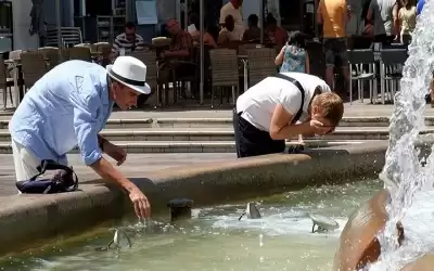 8 قتلى في موجة حر تضرب