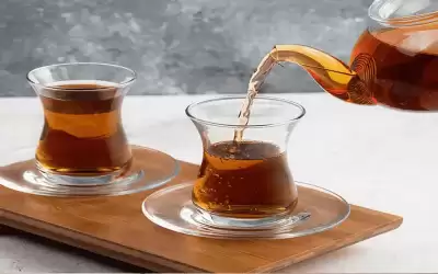 كوبان من الشاي.. ماذا يفعلان بصحة