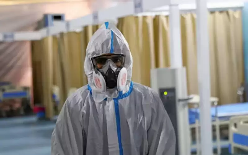 كورونا يطال بعثة الحج المصرية