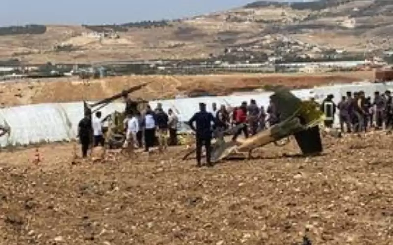 بالفيديو.. سقوط طائرة مروحية في حوض