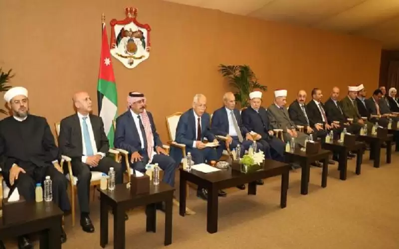 العيسوي يودع بعثة حج مكرمة الملك