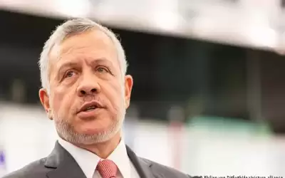 الملك يدعو إلى تكثيف الجهود لتنفيذ